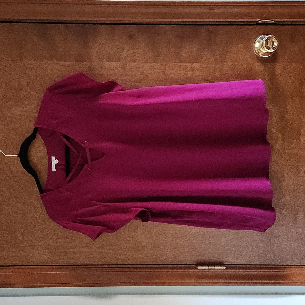 Washed, never worn, Maurices Flutter Sleeve Blouse, Neck Detail, Dk.Pink, Sz. 1X